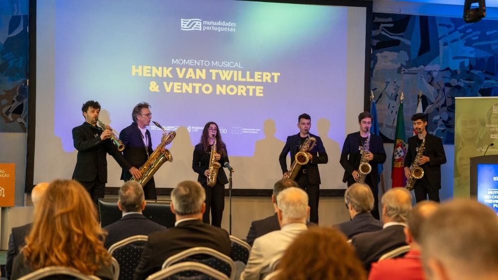 Momentos musicais do Dia Nacional do Mutualismo 2025, assegurados pelo ensembe de saxofones Henk van Twillert & Vento do Norte